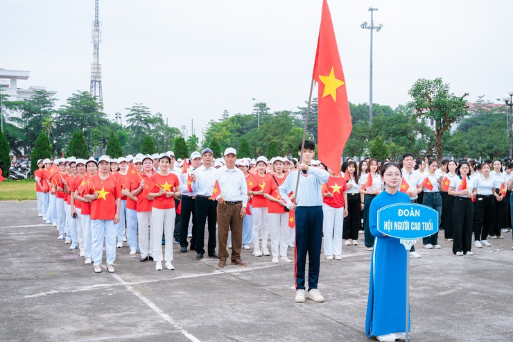 Những hình ảnh ấn tượng tại Lễ khai mạc Đại hội TDTT xã Quang Minh lần thứ I, năm 2025- Ảnh 5.