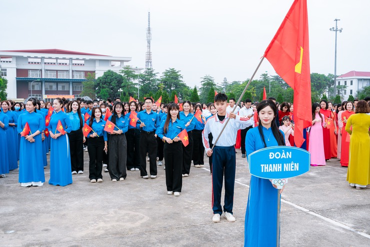 Những hình ảnh ấn tượng tại Lễ khai mạc Đại hội TDTT xã Quang Minh lần thứ I, năm 2025- Ảnh 10.