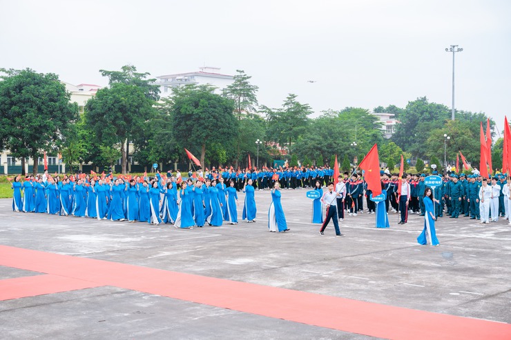 Những hình ảnh ấn tượng tại Lễ khai mạc Đại hội TDTT xã Quang Minh lần thứ I, năm 2025- Ảnh 44.