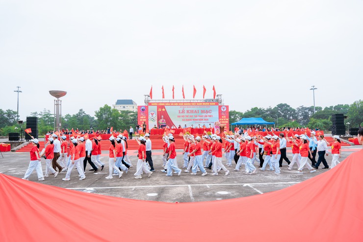 Những hình ảnh ấn tượng tại Lễ khai mạc Đại hội TDTT xã Quang Minh lần thứ I, năm 2025- Ảnh 66.