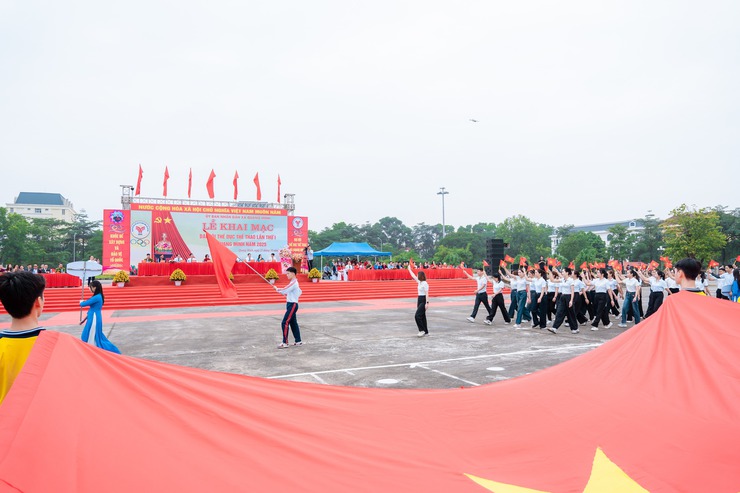 Những hình ảnh ấn tượng tại Lễ khai mạc Đại hội TDTT xã Quang Minh lần thứ I, năm 2025- Ảnh 67.
