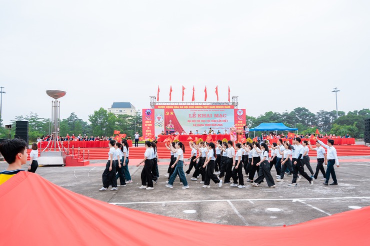 Những hình ảnh ấn tượng tại Lễ khai mạc Đại hội TDTT xã Quang Minh lần thứ I, năm 2025- Ảnh 69.