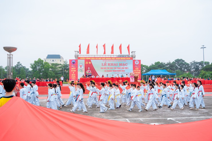 Những hình ảnh ấn tượng tại Lễ khai mạc Đại hội TDTT xã Quang Minh lần thứ I, năm 2025- Ảnh 71.
