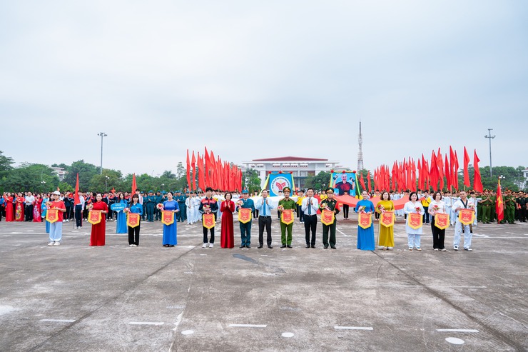 Những hình ảnh ấn tượng tại Lễ khai mạc Đại hội TDTT xã Quang Minh lần thứ I, năm 2025- Ảnh 88.