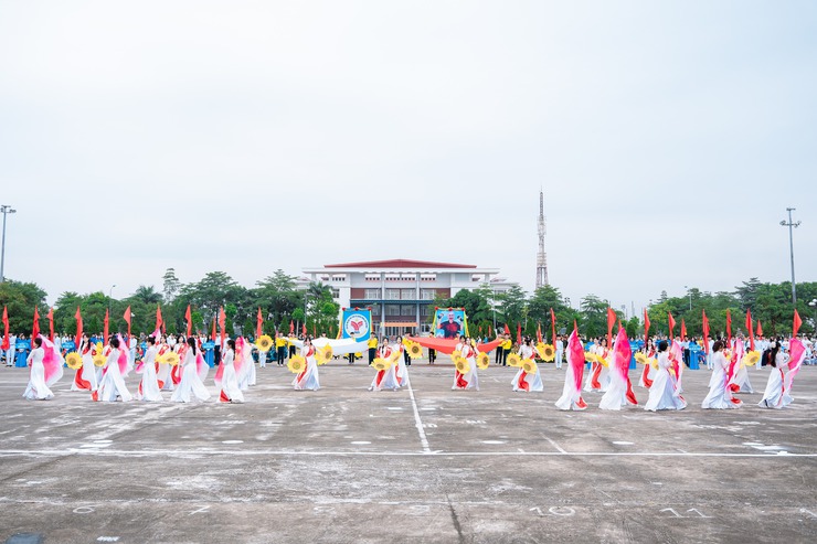 Những hình ảnh ấn tượng tại Lễ khai mạc Đại hội TDTT xã Quang Minh lần thứ I, năm 2025- Ảnh 91.