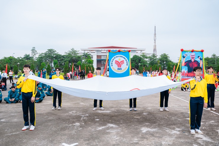 Những hình ảnh ấn tượng tại Lễ khai mạc Đại hội TDTT xã Quang Minh lần thứ I, năm 2025- Ảnh 100.