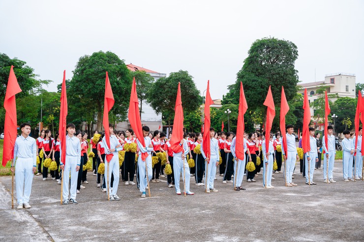Những hình ảnh ấn tượng tại Lễ khai mạc Đại hội TDTT xã Quang Minh lần thứ I, năm 2025- Ảnh 107.