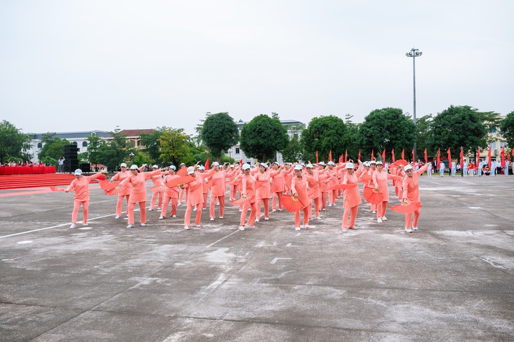 Những hình ảnh ấn tượng tại Lễ khai mạc Đại hội TDTT xã Quang Minh lần thứ I, năm 2025- Ảnh 108.