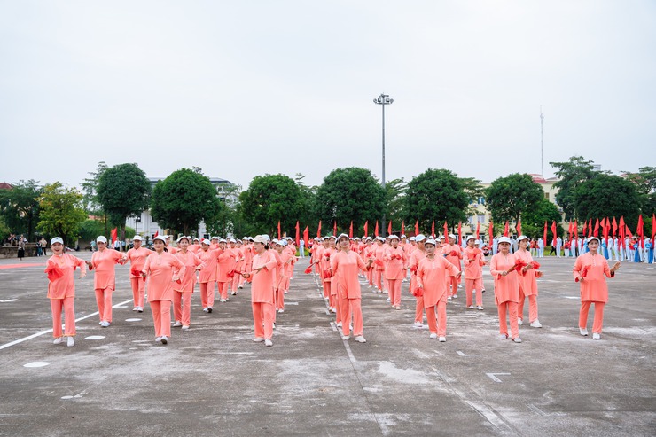 Những hình ảnh ấn tượng tại Lễ khai mạc Đại hội TDTT xã Quang Minh lần thứ I, năm 2025- Ảnh 110.