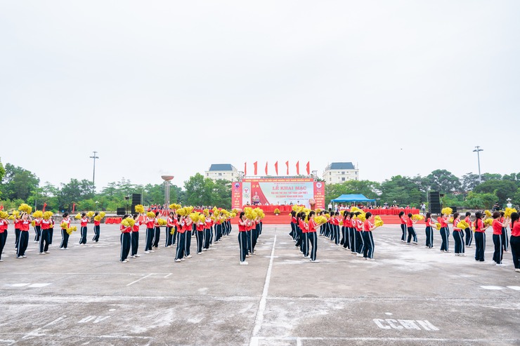 Những hình ảnh ấn tượng tại Lễ khai mạc Đại hội TDTT xã Quang Minh lần thứ I, năm 2025- Ảnh 124.