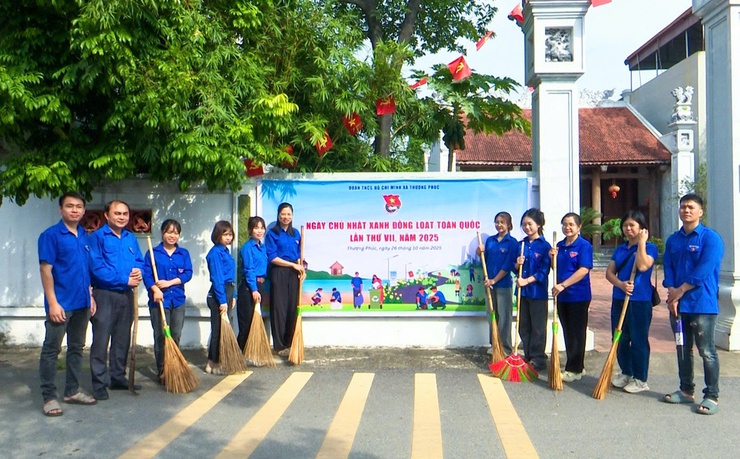 Đoàn Thanh niên xã Thượng Phúc ra quân ngày Chủ nhật xanh- Ảnh 2.