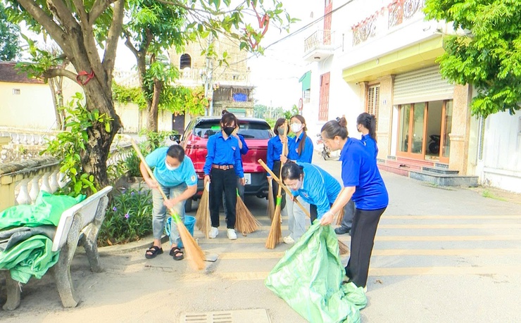Đoàn Thanh niên xã Thượng Phúc ra quân ngày Chủ nhật xanh- Ảnh 5.