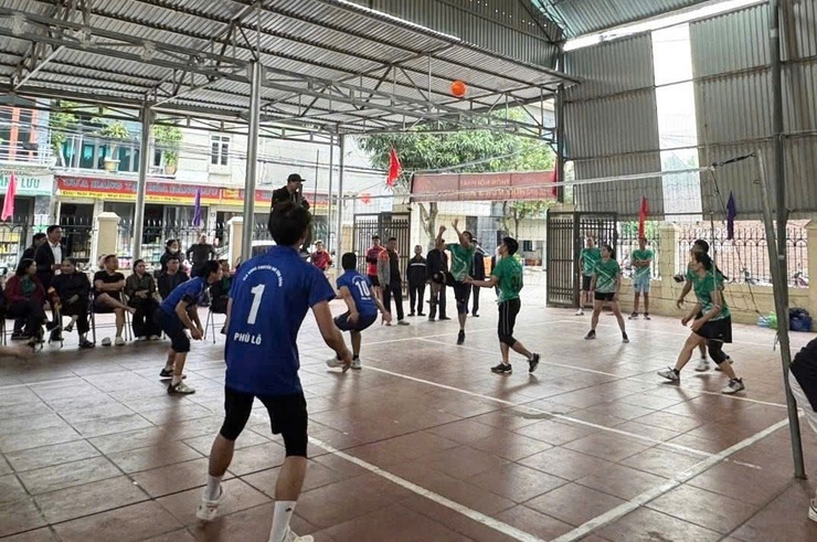HỘI NÔNG DÂN XÃ SÓC SƠN TỔ CHỨC GIẢI BÓNG CHUYỀN HƠI NĂM 2025.- Ảnh 2.