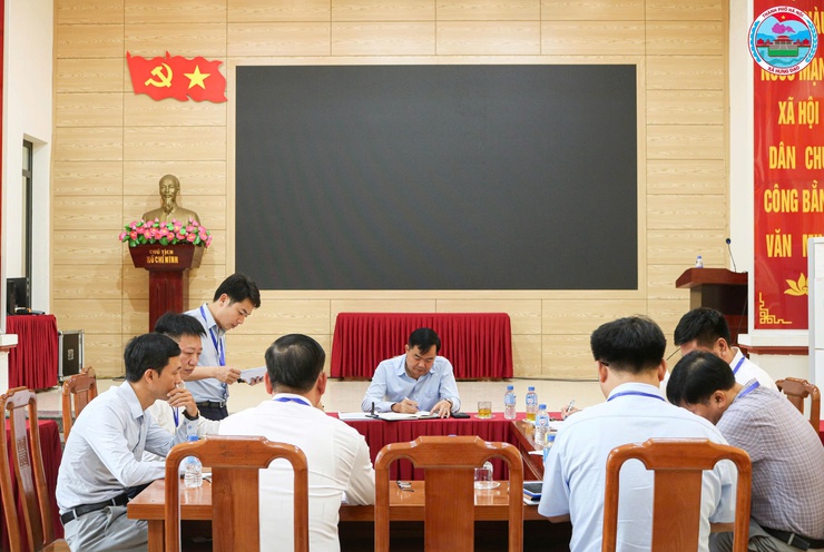 UBND XÃ HƯNG ĐẠO TỔ CHỨC HỘI NGHỊ TẬP THỂ MỞ RỘNG TRIỂN KHAI NHIỆM VỤ TUẦN 44- Ảnh 1.
