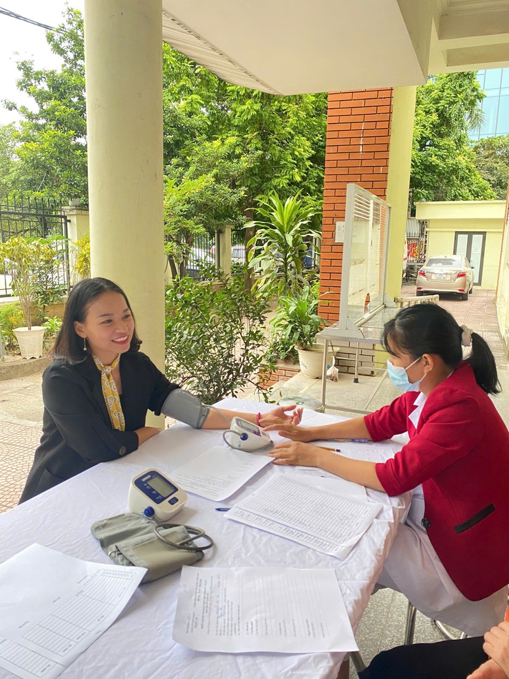 XÃ VĨNH THANH TỔ CHỨC KHÁM TẦM SOÁT, PHÁT HIỆN SỚM UNG THƯ VÚ, UNG THƯ CỔ TỬ CUNG CHO PHỤ NỮ TRÊN ĐỊA BÀN- Ảnh 6.