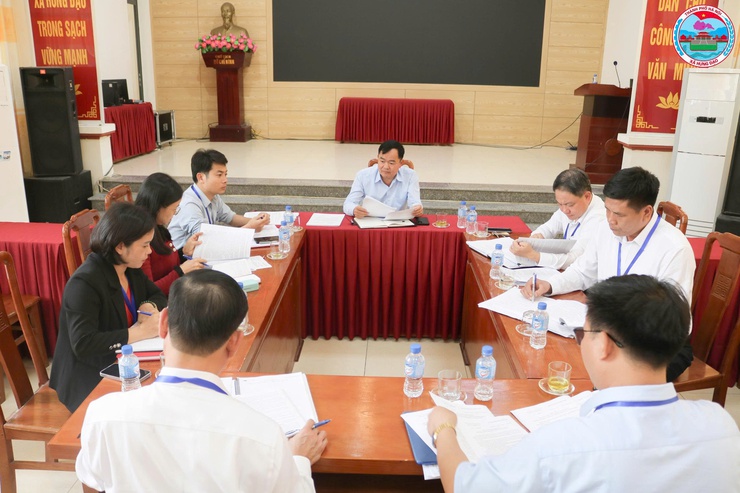 ĐẢNG ỦY UBND XÃ HƯNG ĐẠO TỔ CHỨC HỘI NGHỊ BAN CHẤP HÀNH ĐẢNG BỘ CƠ QUAN UBND XÃ THÁNG 10/2025- Ảnh 1.