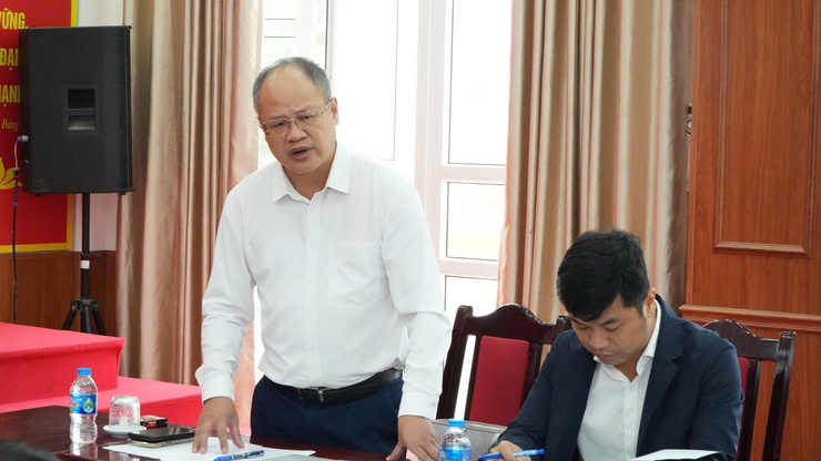 Hội nghị rà soát các bước chuẩn bị cho công tác cưỡng chế 13 trường hợp vi phạm trong lĩnh vực đất đai
- Ảnh 2.