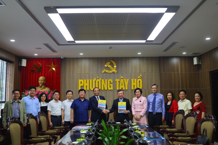 Phường Tây Hồ ký kết chương trình phối hợp với Liên hiệp các tổ chức hữu nghị thành phố Hà Nội, giai đoạn 2025-2030- Ảnh 5.