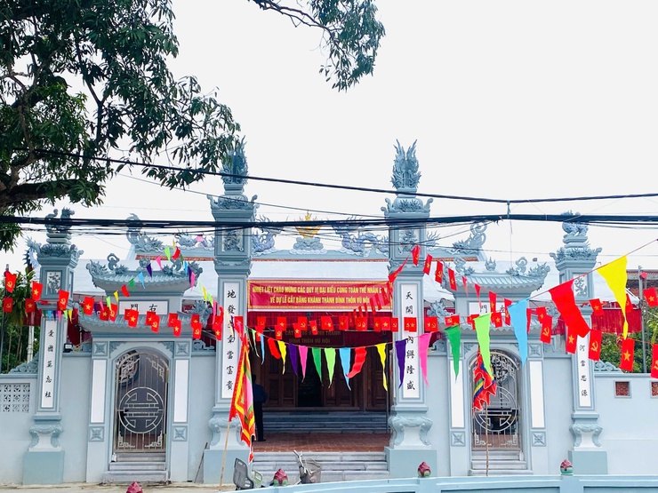 Thôn Vũ Nội long trọng tổ Chức Lễ khánh thành Đình làng, Đài tưởng niệm và Đường làng- Ảnh 2.