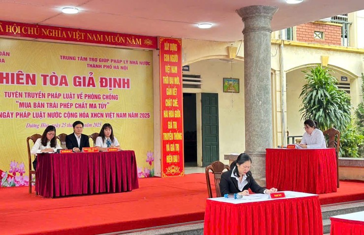 UBND Xã Dương Hoà tổ chức Phiên toà giả định tuyên truyền pháp luật về phòng, chống “Mua, bán trái phép chất ma tuý”- Ảnh 10.