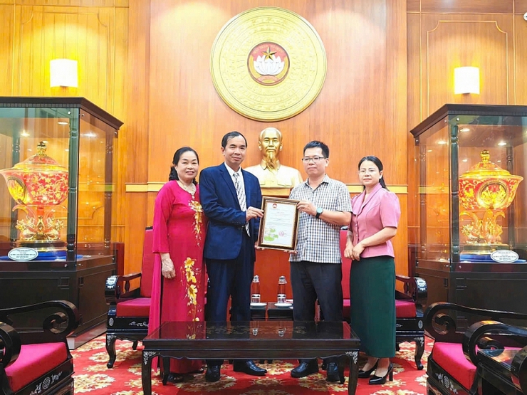 Tây Hồ chung tay quyên góp hơn 2,3 tỷ đồng hỗ trợ miền Trung ruột thịt- Ảnh 2.