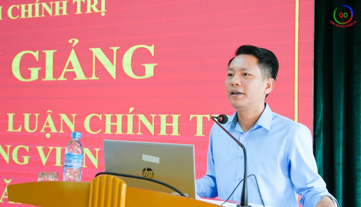 Khai giảng lớp bồi dưỡng lý luận chính trị dành cho Đảng viên mới khoá II năm 2025- Ảnh 2.