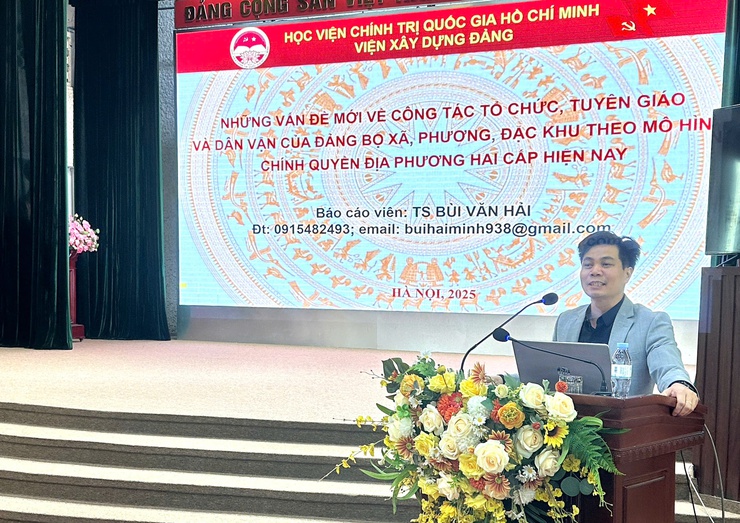 Thư Lâm tổ chức lớp bồi dưỡng công tác Xây dựng Đảng, Tuyên giáo và Dân vận năm 2025- Ảnh 2.