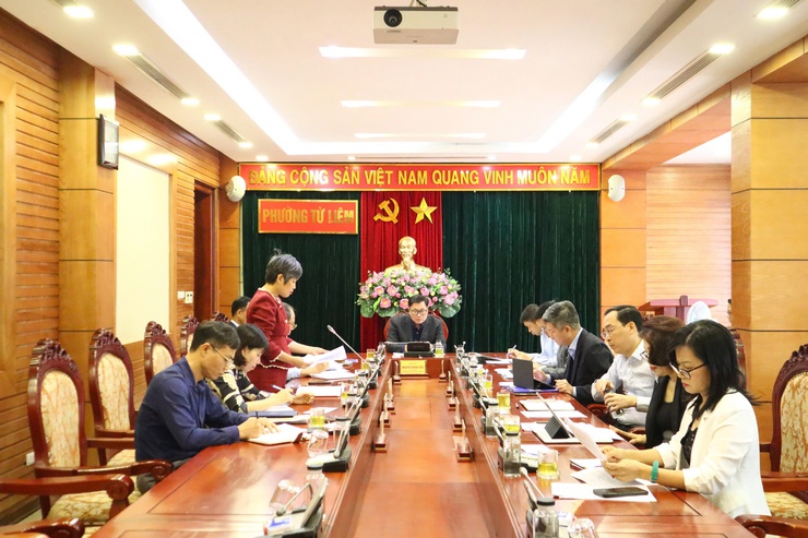 Hội nghị thống nhất chương trình, nội dung và phân công chuẩn bị cho kỳ họp thường lệ cuối năm 2025 - HĐND phường Từ Liêm nhiệm kỳ 2021 - 2026

- Ảnh 2.