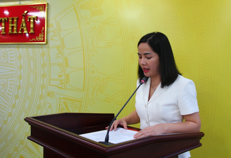 Đảng ủy xã Thạch Thất: Công bố và trao Quyết định về công tác cán bộ- Ảnh 6.