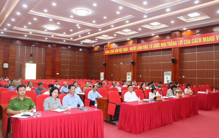 Hội nghị bàn giao dữ liệu danh sách hộ gia đình cho các đơn vị bầu cử trên địa bàn xã- Ảnh 2.