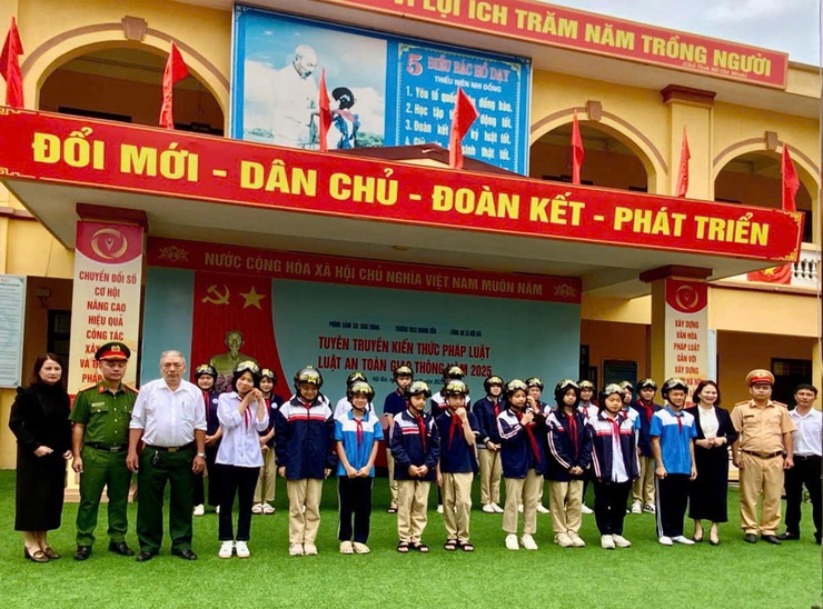 Xã Nội Bài tổ chức tuyên truyền an toàn giao thông trong trường học- Ảnh 6.