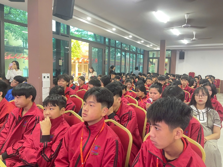 HỘI PHỤ NỮ XÃ VĨNH THANH PHỐI HỢP ĐOÀN THANH NIÊN TỔ CHỨC HỘI NGHỊ TUYÊN TRUYỀN PHÒNG, CHỐNG BẠO LỰC HỌC ĐƯỜNG, MA TÚY, XÂM HẠI PHỤ NỮ VÀ TRẺ EM- Ảnh 15.