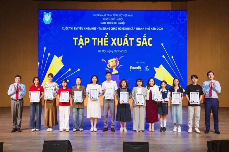 Học sinh Trường Tiểu học Thanh Xuân Nam sôi nổi tham gia cuộc thi"Em yêu khoa học – Tài năng công nghệ nhí" với chủ đề "Y tế tương lai" năm 2025

- Ảnh 5.