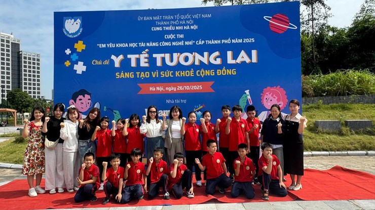 Học sinh Trường Tiểu học Thanh Xuân Nam sôi nổi tham gia cuộc thi"Em yêu khoa học – Tài năng công nghệ nhí" với chủ đề "Y tế tương lai" năm 2025

- Ảnh 10.
