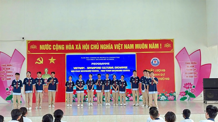 Trường THCS Vạn Phúc tổ chức giao lưu văn hoá – học tập quốc tế với học sinh Singapore- Ảnh 2.