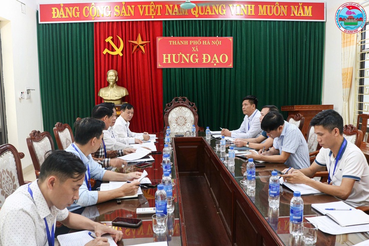 BAN KINH TẾ - NGÂN SÁCH HĐND XÃ HƯNG ĐẠO TRIỂN KHAI GIÁM SÁT CÔNG TÁC BẢO VỆ MÔI TRƯỜNG NĂM 2025- Ảnh 1.