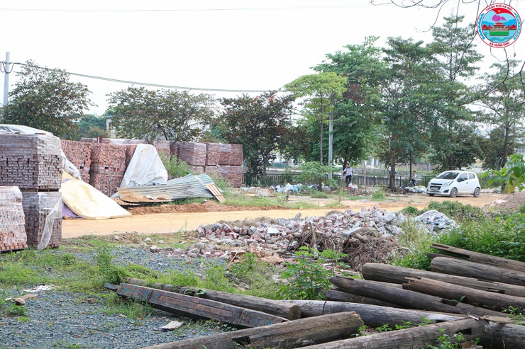 BAN KINH TẾ - NGÂN SÁCH HĐND XÃ HƯNG ĐẠO TRIỂN KHAI GIÁM SÁT CÔNG TÁC BẢO VỆ MÔI TRƯỜNG NĂM 2025- Ảnh 4.