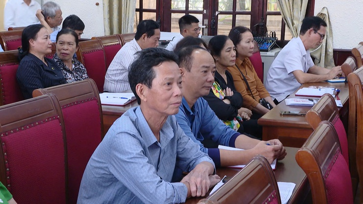 Đối thoại định kỳ giữa người đứng đầu cấp ủy, chính quyền xã Thanh Trì với MTTQ, các tổ chức chính trị xã hội và nhân dân trên địa bàn xã- Ảnh 5.