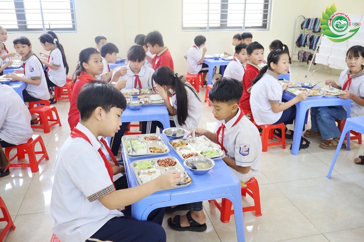 Ban Văn hóa – xã hội HĐND xã Phú Cát khảo sát công tác bán trú tại trường Tiểu học Đông Yên B- Ảnh 11.