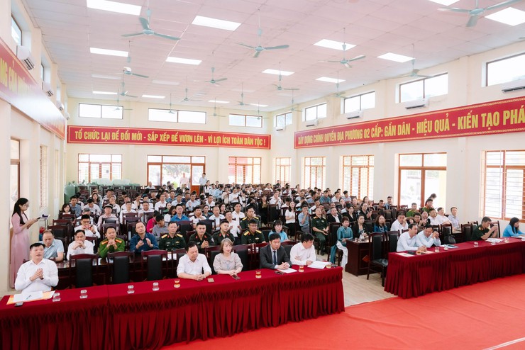 TRUNG GIÃ PHÁT ĐỘNG THÁNG CAO ĐIỂM “VÌ NGƯỜI NGHÈO” VÀ AN SINH XÃ HỘI NĂM 2025- Ảnh 1.