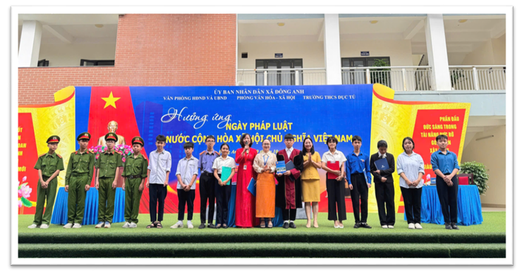 UBND XÃ ĐÔNG ANH TỔ CHỨC THÀNH CÔNG BUỔI LỄ HƯỞNG ỨNG “NGÀY PHÁP LUẬT NƯỚC CỘNG HÒA XÃ HỘI CHỦ NGHĨA VIỆT NAM” NĂM 2025- Ảnh 4.