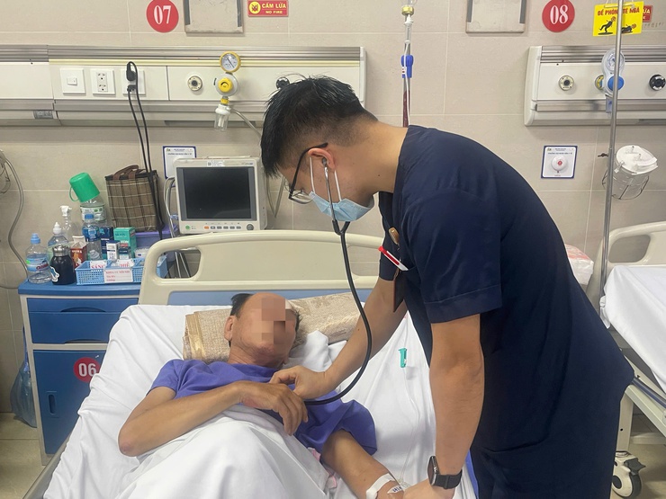 Bệnh viện Thanh Nhàn cấp cứu thành công ca đột quỵ cực kỳ nguy hiểm có tỷ lệ tử vong trên 90%- Ảnh 1.