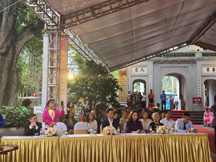 Phường Ba Đình: Tổ chức lễ hội truyền thống tại đền Quán Thánh- Ảnh 10.