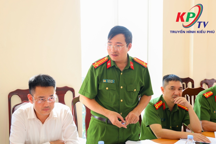 Công an xã Kiều Phú đã tổ chức hội nghị nhằm đánh giá toàn diện kết quả công tác sau 2 tháng triển khai tổ chức bộ máy mới- Ảnh 4.