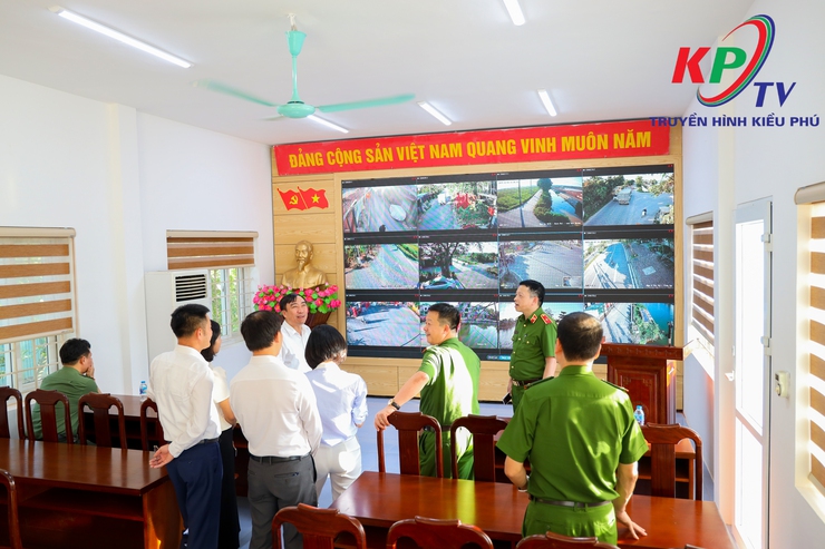 Công an xã Kiều Phú đã tổ chức hội nghị nhằm đánh giá toàn diện kết quả công tác sau 2 tháng triển khai tổ chức bộ máy mới- Ảnh 17.