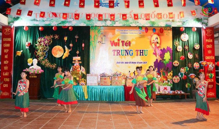 Thôn Ngô Sài tổ chức đêm liên hoan văn nghệ "Vui Tết Trung Thu 2025" cho thiếu nhi- Ảnh 10.