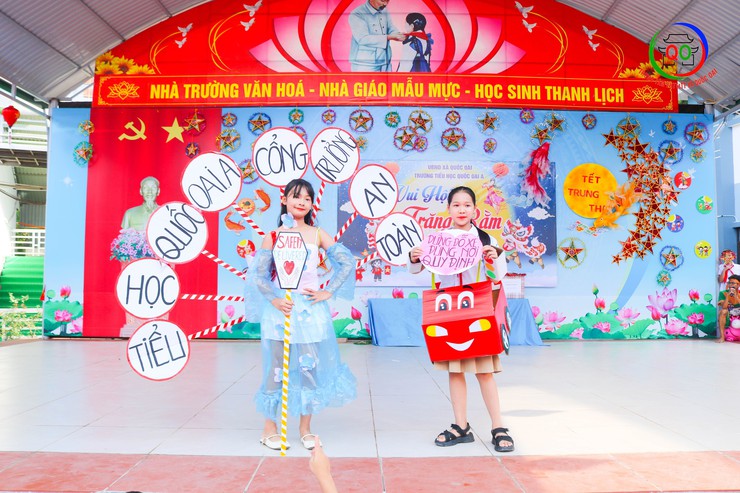 Trường Tiểu học Quốc Oai A tổ chức vui tết Trung thu cho các em học sinh- Ảnh 14.