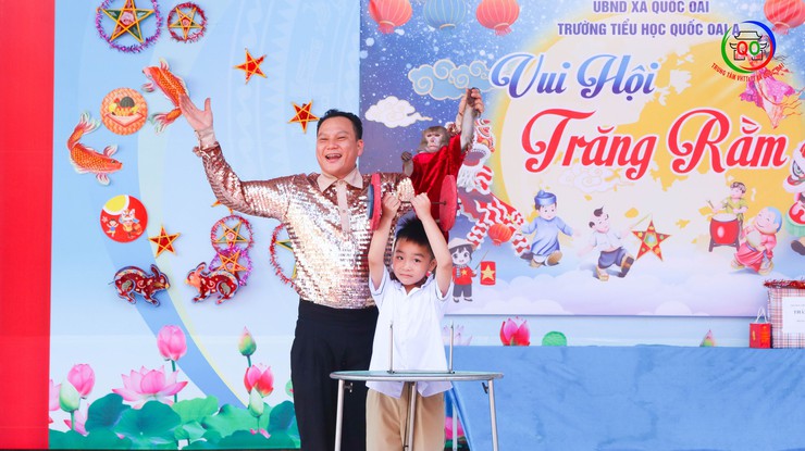 Trường Tiểu học Quốc Oai A tổ chức vui tết Trung thu cho các em học sinh- Ảnh 19.