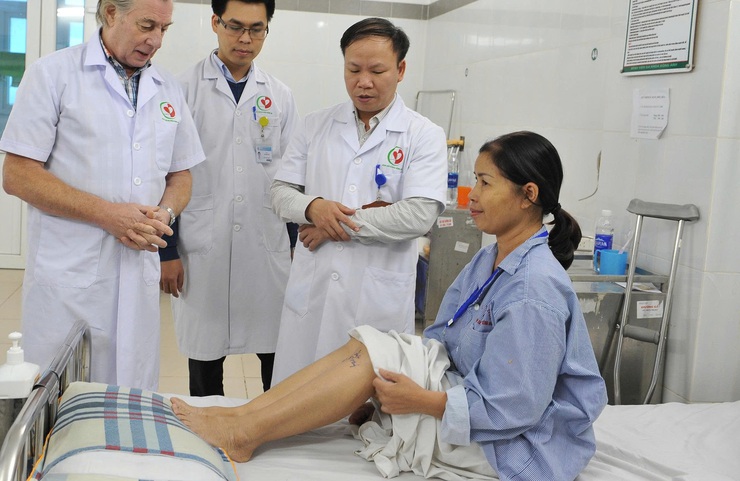 Người bác sĩ luôn gắn với những công trình nghiên cứu khoa học- Ảnh 3.