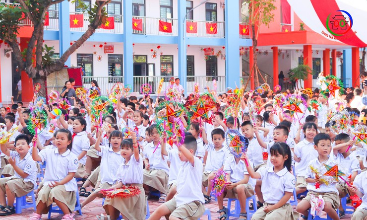 Trường Tiểu học Quốc Oai A tổ chức vui tết Trung thu cho các em học sinh- Ảnh 35.